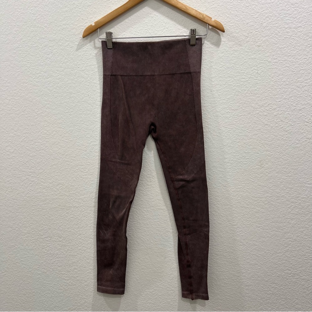 Women’s XS Leggings Brown Striated Texture Target